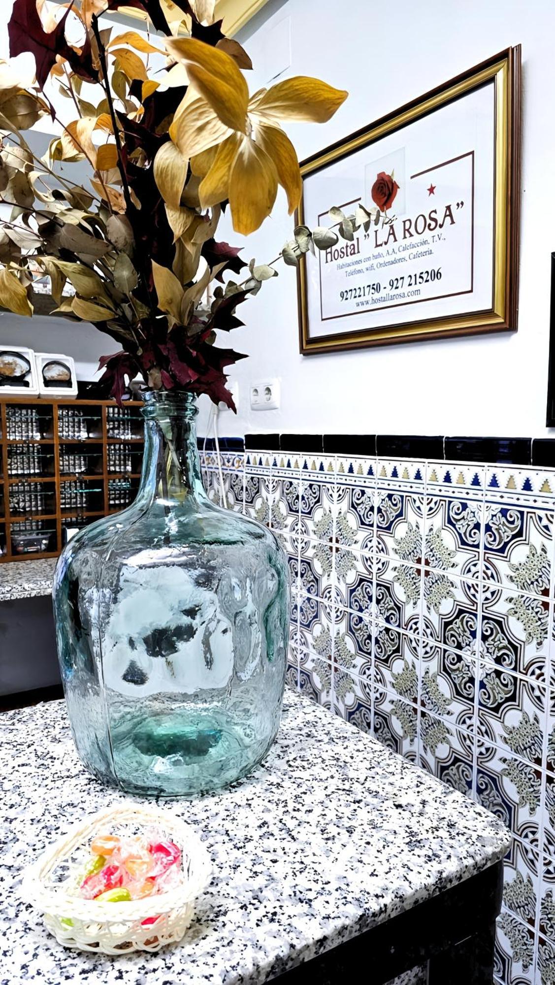 Hostal La Rosa Caces Dış mekan fotoğraf