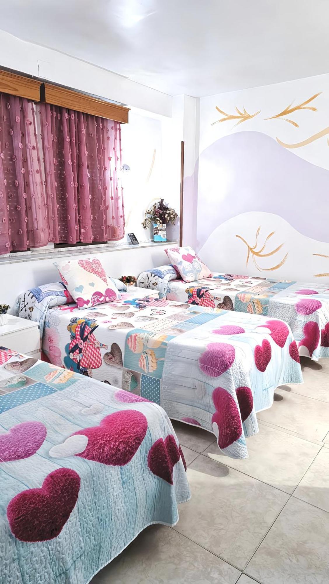 Hostal La Rosa Caces Dış mekan fotoğraf