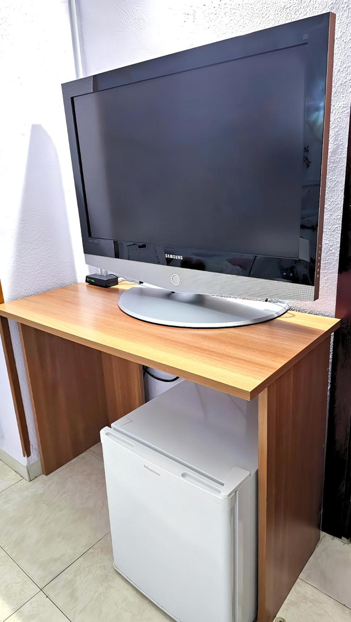 Hostal La Rosa Caces Dış mekan fotoğraf